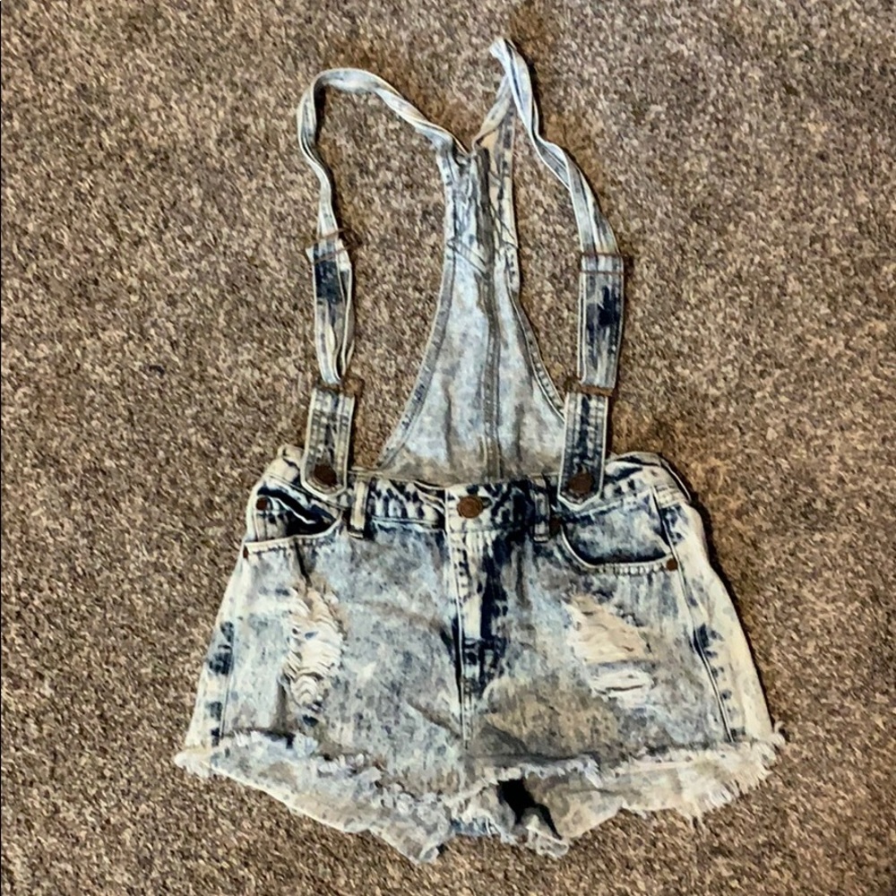 Overall jean shorts